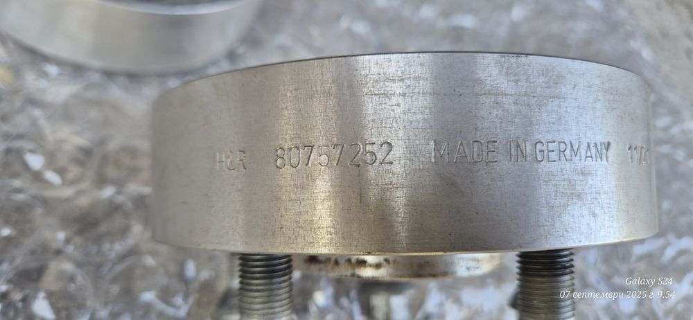 Дистанционни фланци 5х120 H&R 80757252