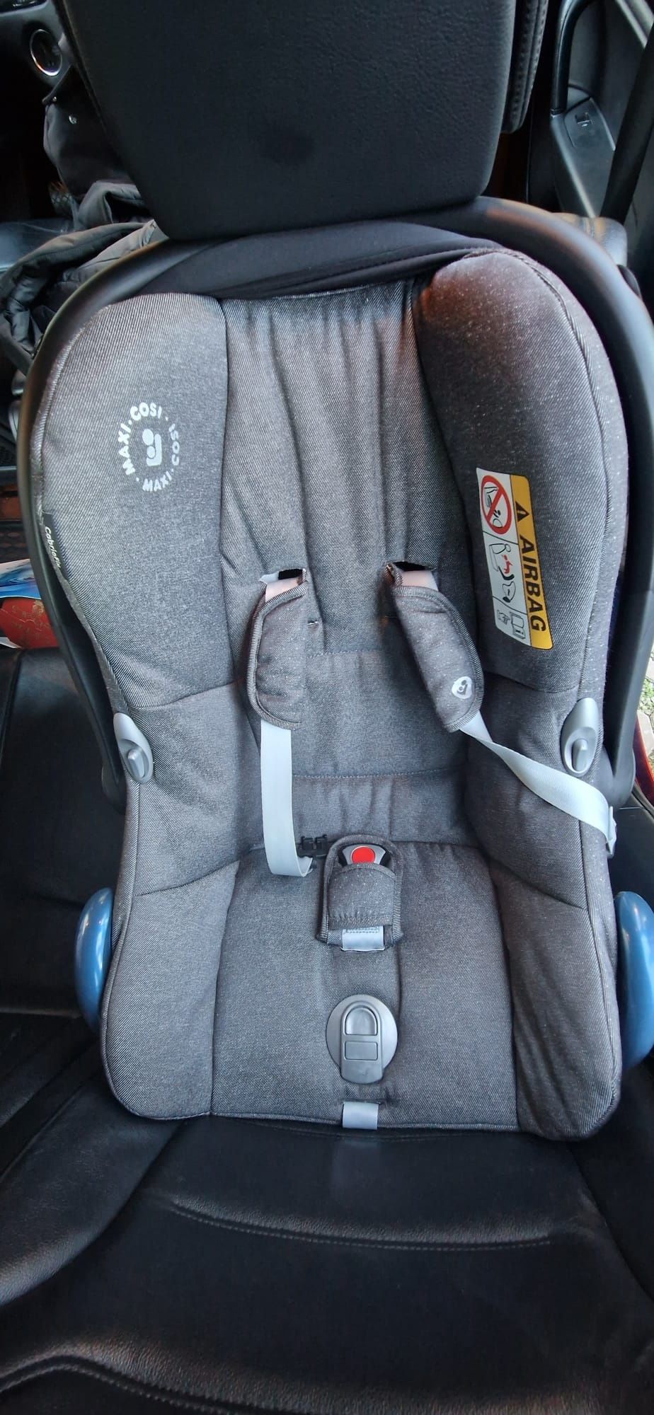 Maxi Cosi CabrioFix Car Seat
Cabriofix: MC191026-Sparkling Grey
MC1910