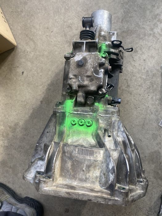 Vand sau repara cutie viteza jimny R72