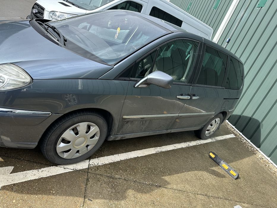 Vand/schimb citroen c8 2008 cu 8+1(minim 2010)