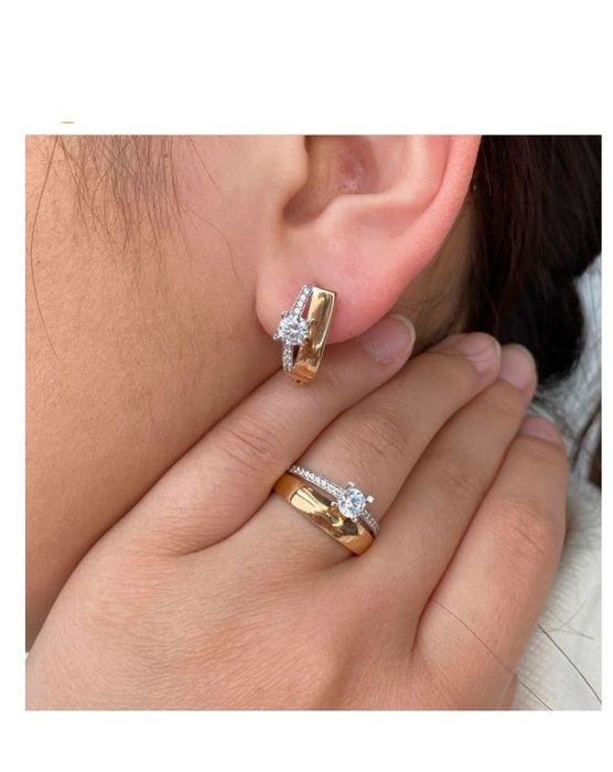 Продам серьги золотое