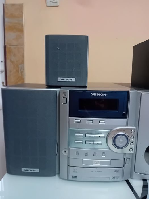 Vand DVD/CD PLAYER . MP3 medion