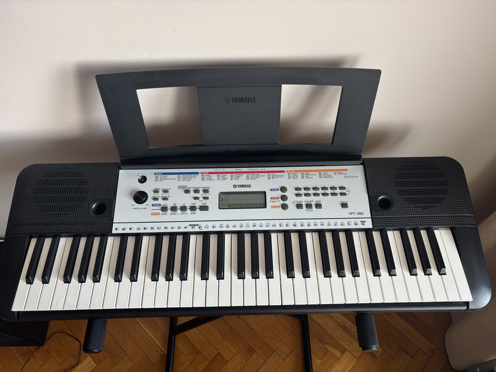 Yamaha YPT-255 синтезатор