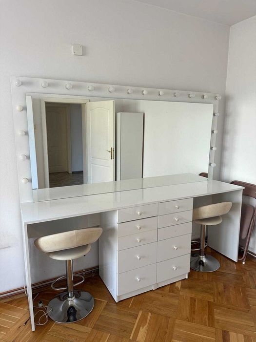 Masa de machiaj profesionala