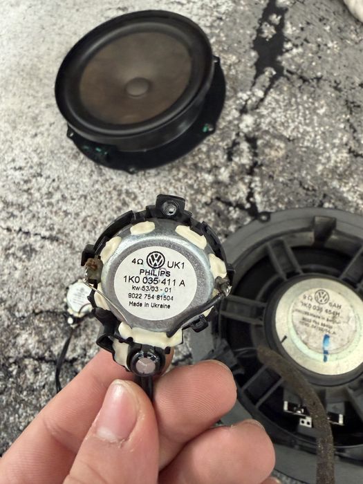 Медия и тонколони за голф 5