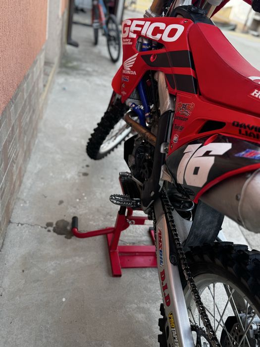Продавам Honda crf250r 2020