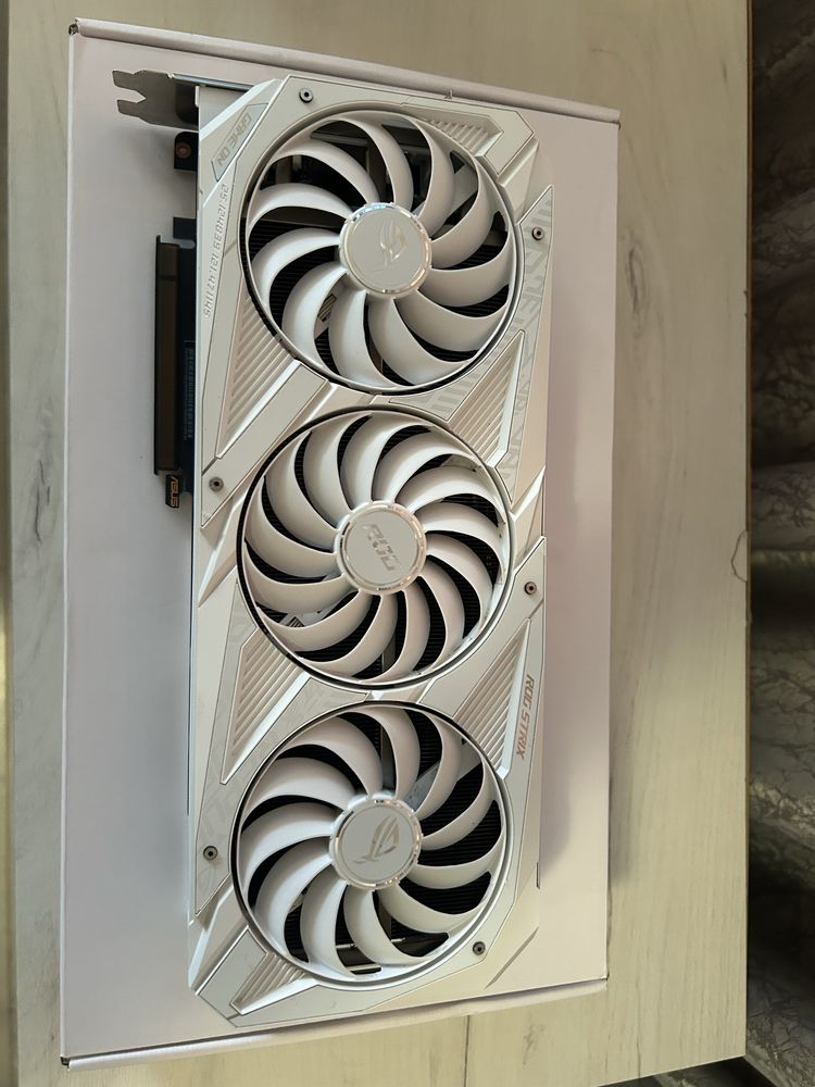 Видеокарта Asus Rog Strix 3070 8gb OC White Edition