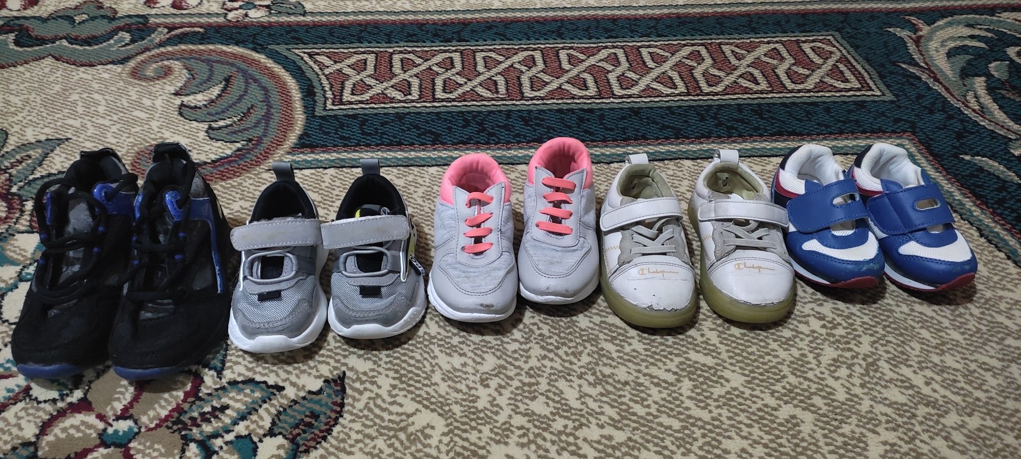 Обувь для девочек и мальчиков размеры 22,23,24,25,27