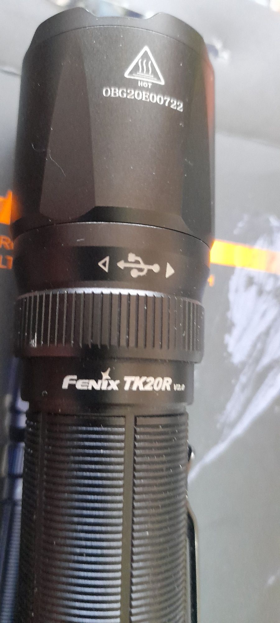 Lanternă Fenix TK20R V2.0
