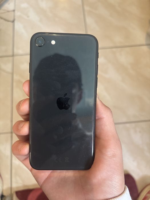 Iphone SE в хорошем состояний