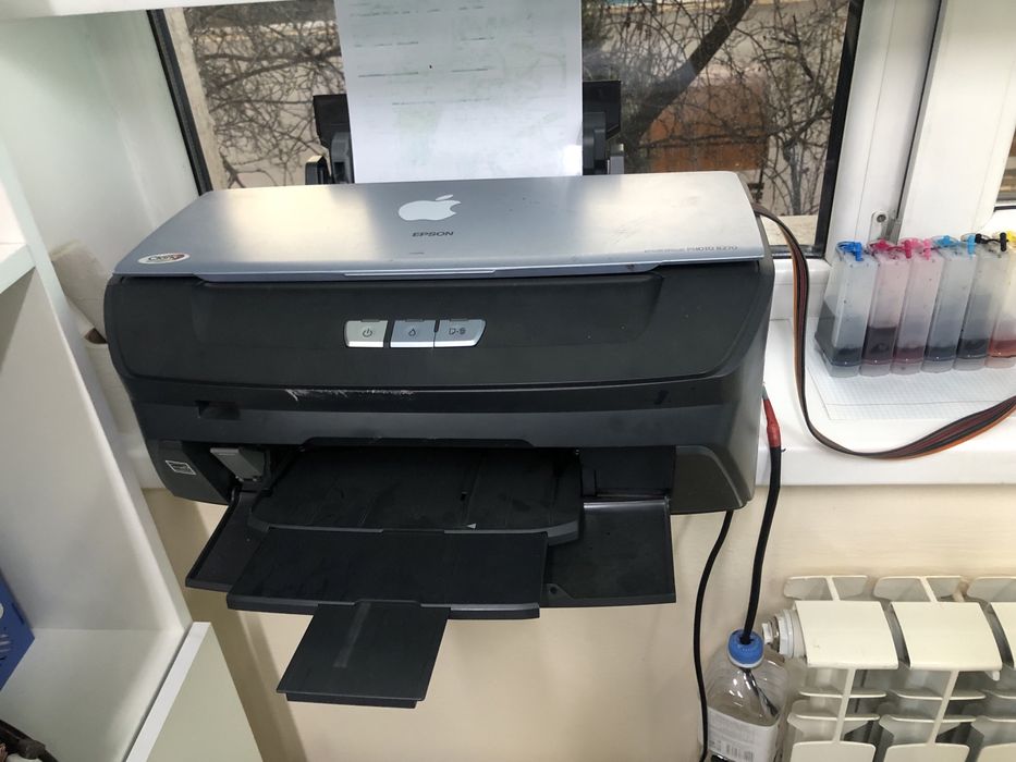 Цветной принтер Epson R270