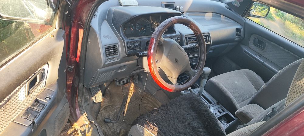 Митсубиси Спейс вагон