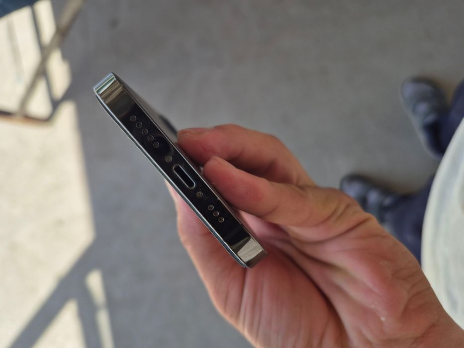 Telefon iphone 12 pro holati yaxshi