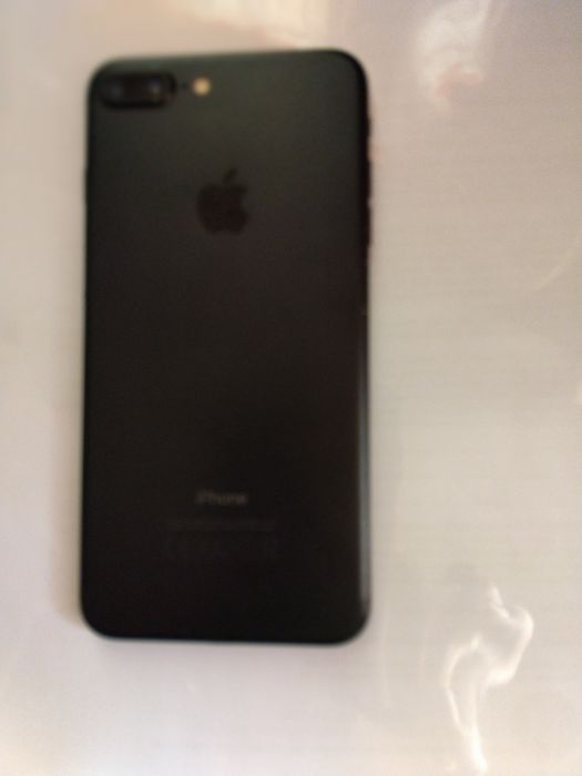 Vând iPhone 7 plus