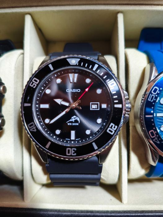 Продам разные наручные часы