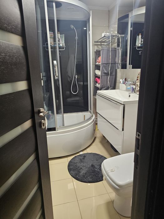 Vand apartament 2 camere