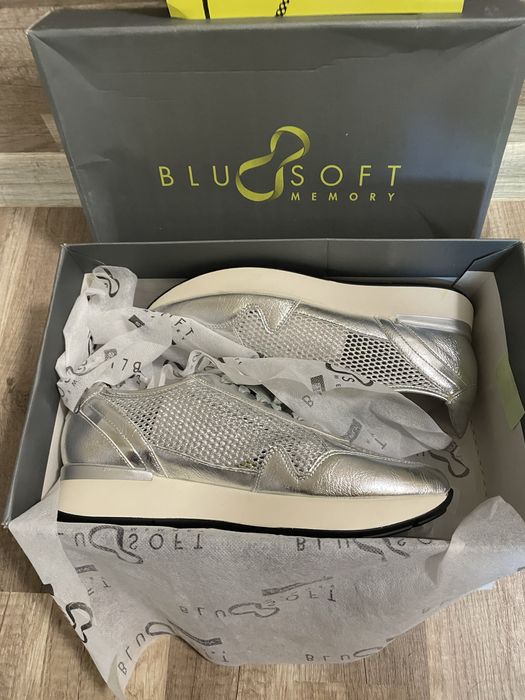 Дамски маратонки+ мемори стелка