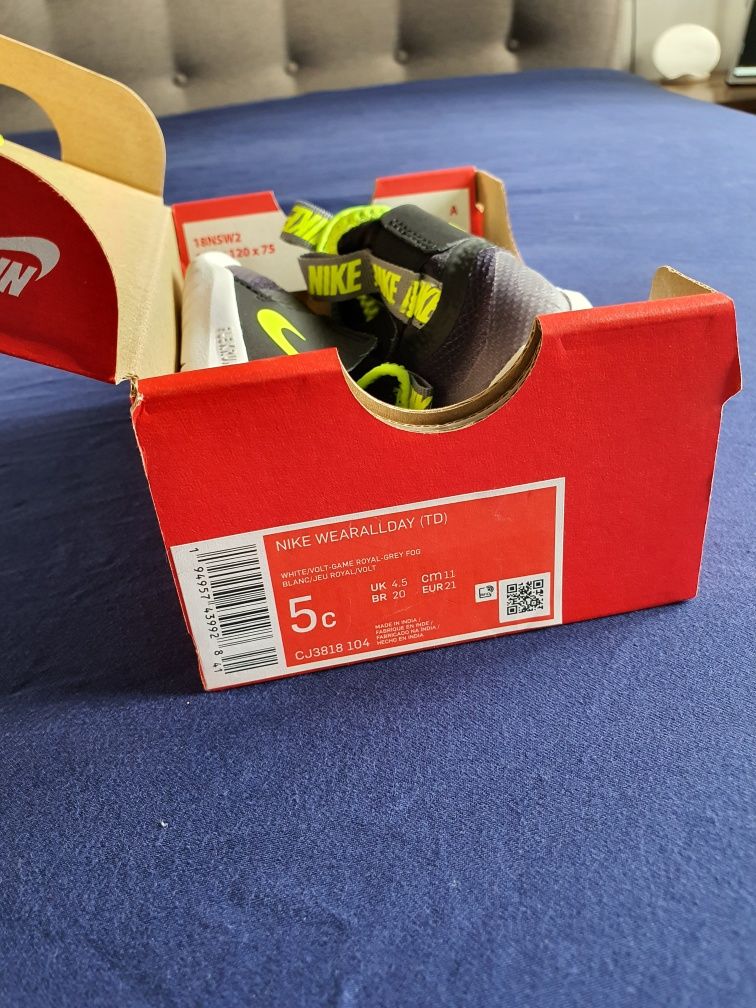 Adidași copii Nike Flex Runner, slip-on, 21 EUR