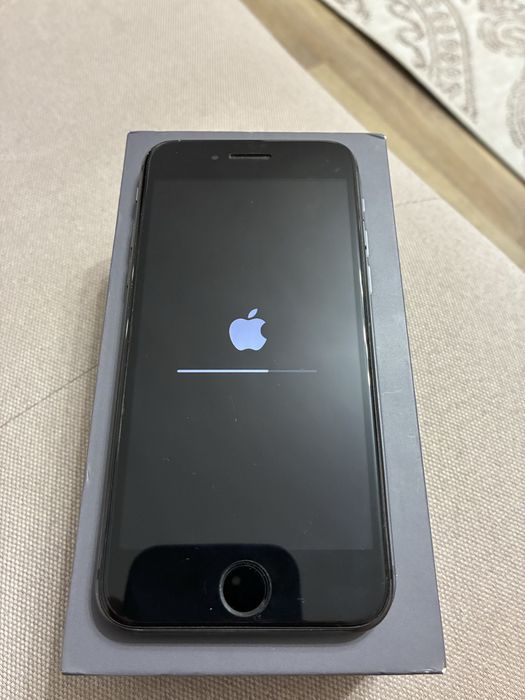 Iphone 8, 256GB в хорошем состоянии.
