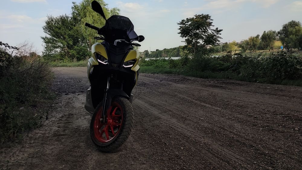 Aprilia SR GT 125 2024 noi