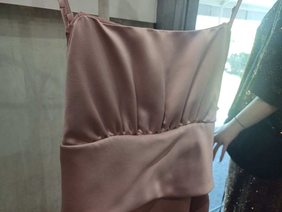 Rochie de seara , noua cu eticheta
