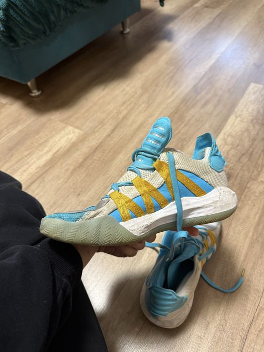 баскетболни маратонки Adidas Dame