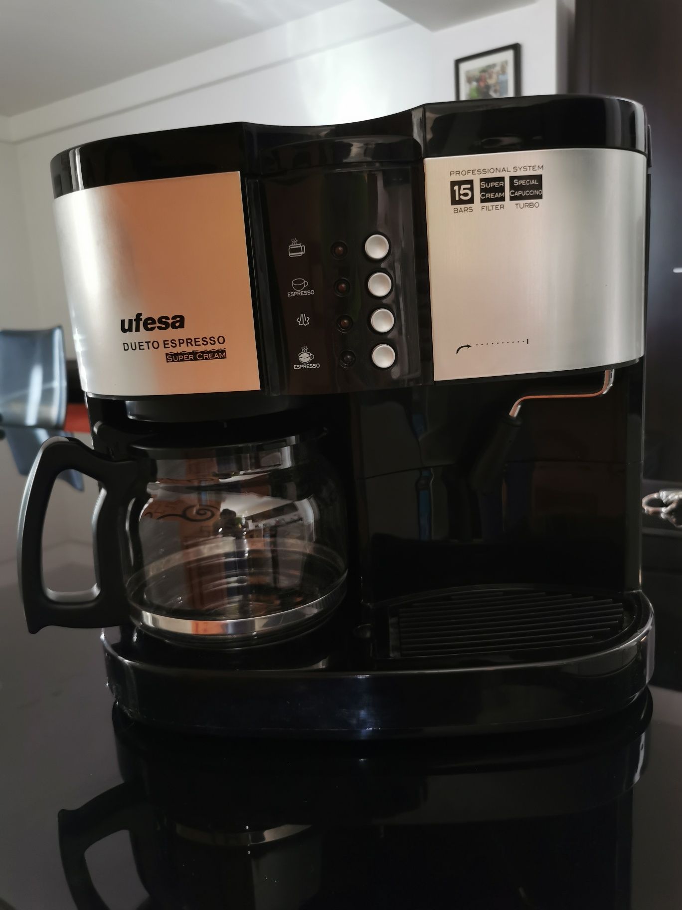 Espressor + cafetiera filtru Ufesa Dueto Espresso super cream