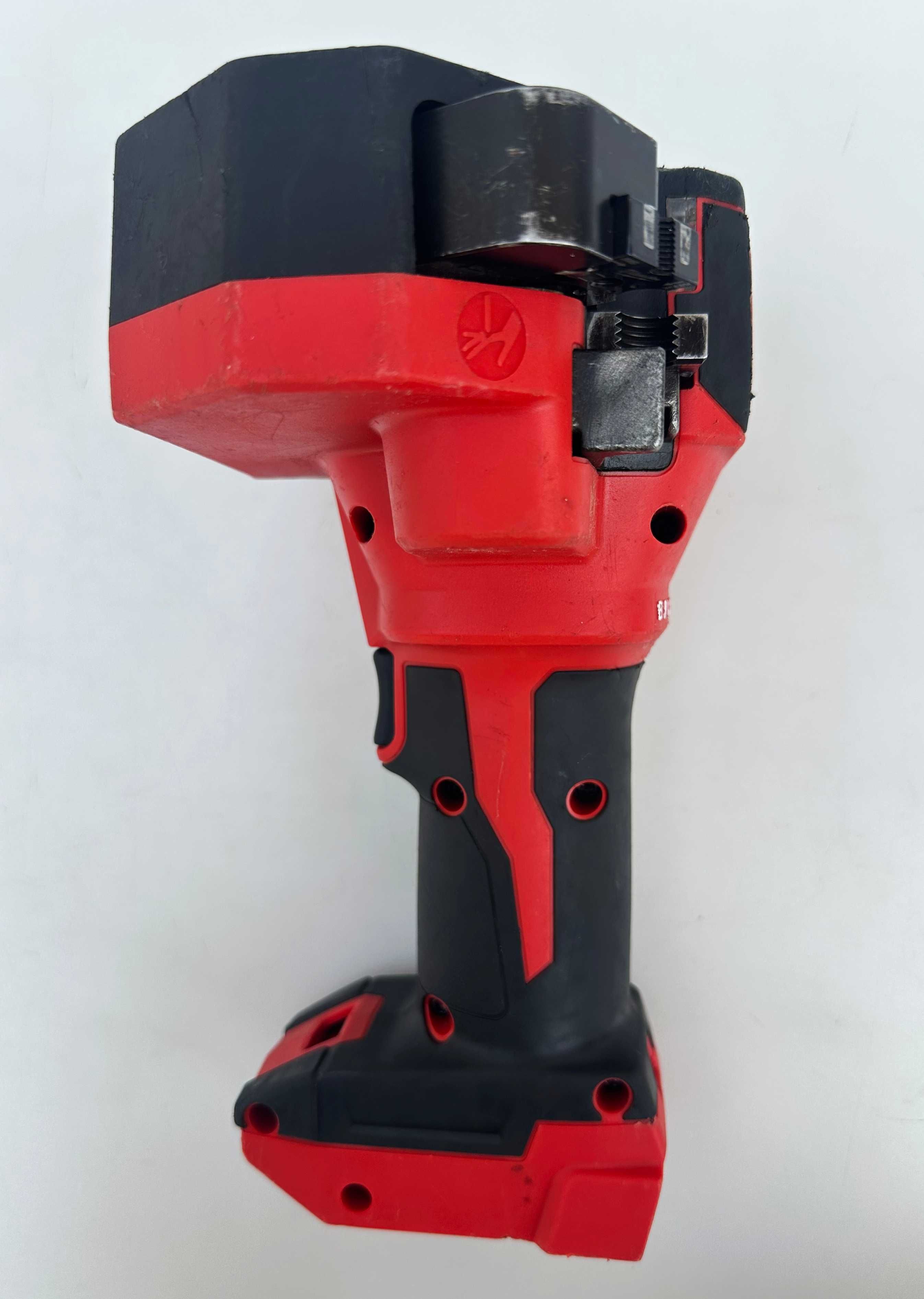 MiLWAUKEE M18 BLTRC - Акумулаторна машина за рязане на шпилки