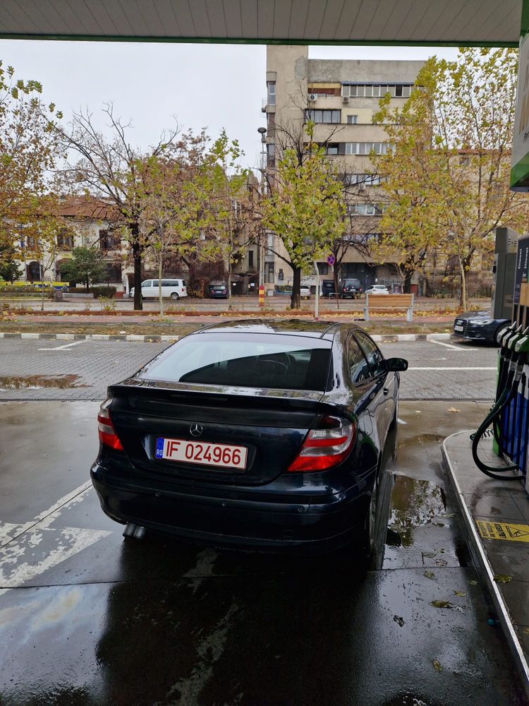 Mercedes- Benz c class,cutie automata