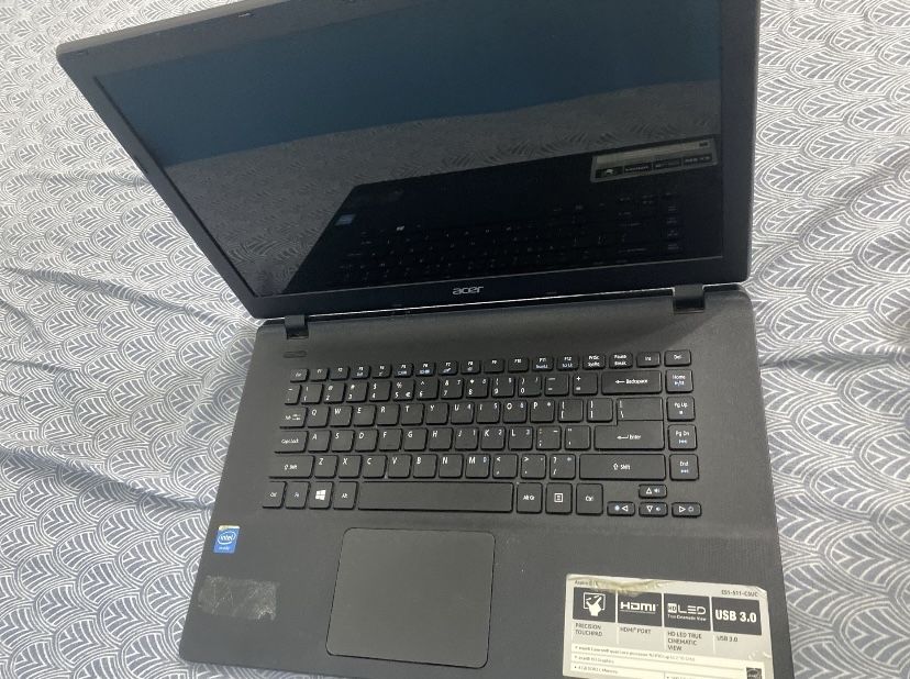Laptop Acer Aspire 4GB