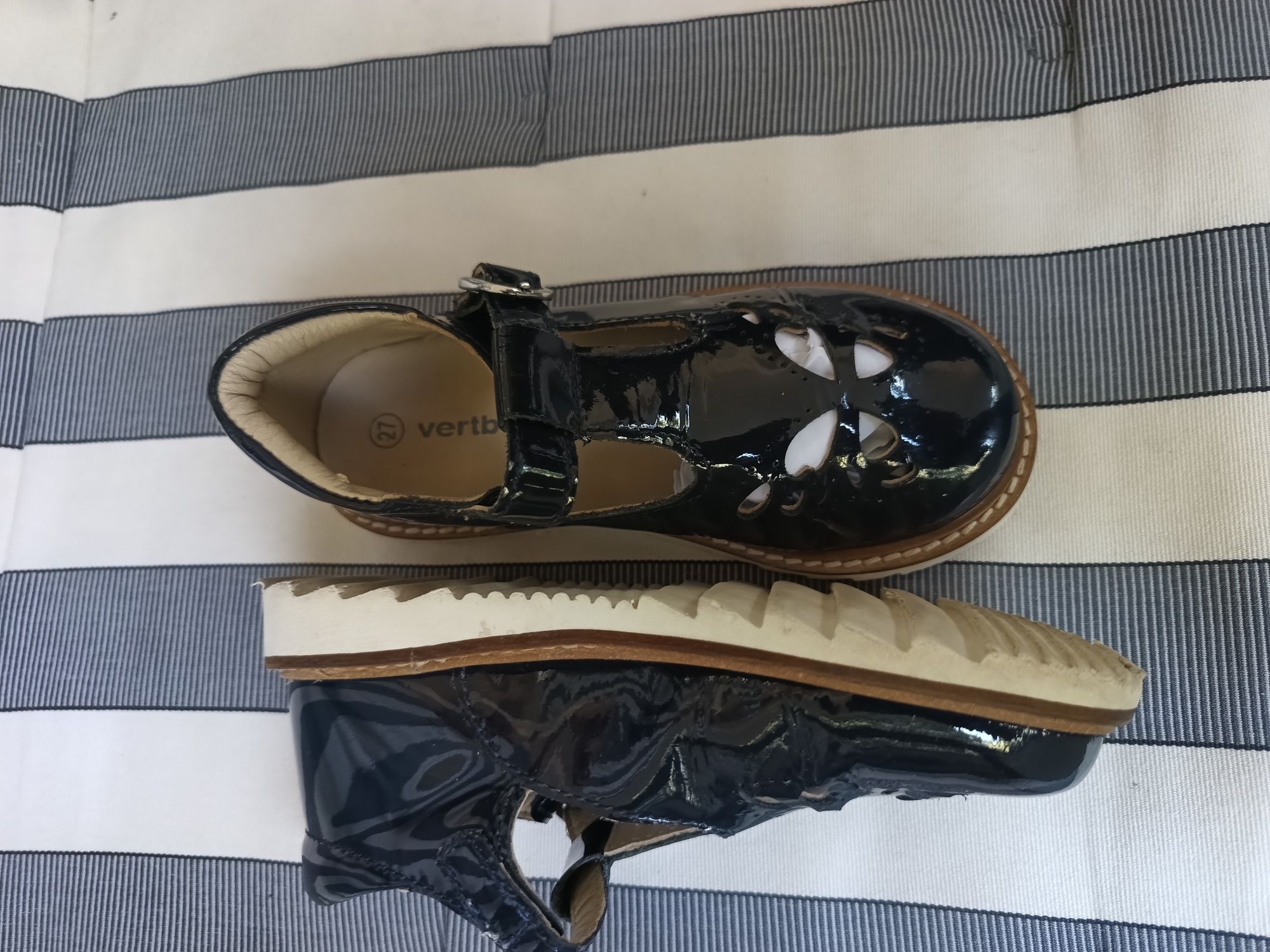 Детски обувки" Clarks" 27 1/2  и "Vertbaudet" 27 размер
