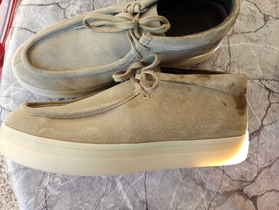 Велурени унисекс обувки на Zara