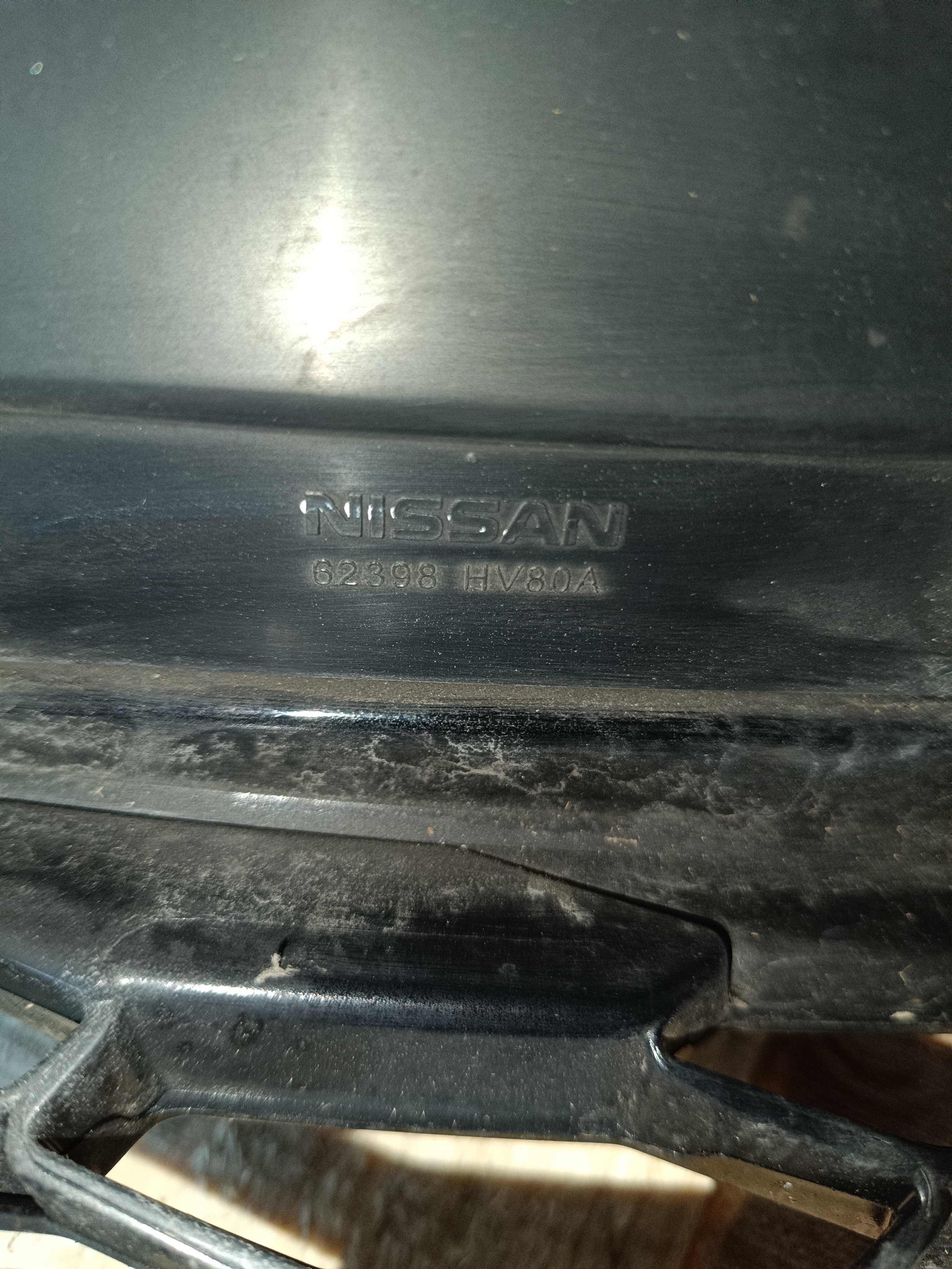 Grila centrala radiator Nissan Qashqai J11