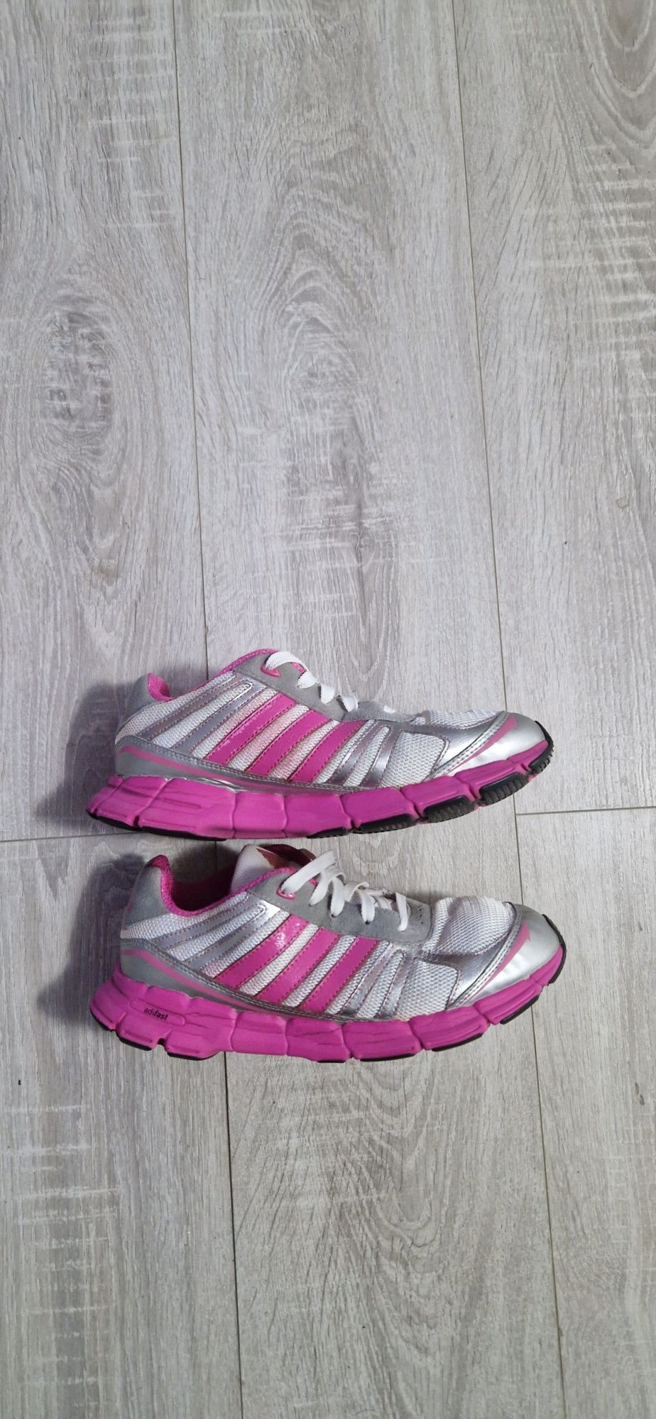 Pantofi sport Adidas 40