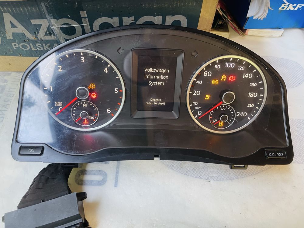 Ceasuri Bord Volkswagen Tiguan 2011