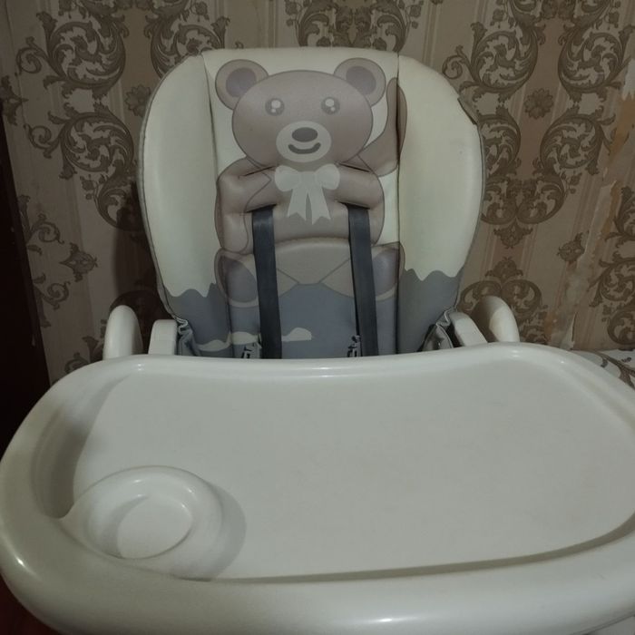 Продам стулчик для кормления 2 в 1