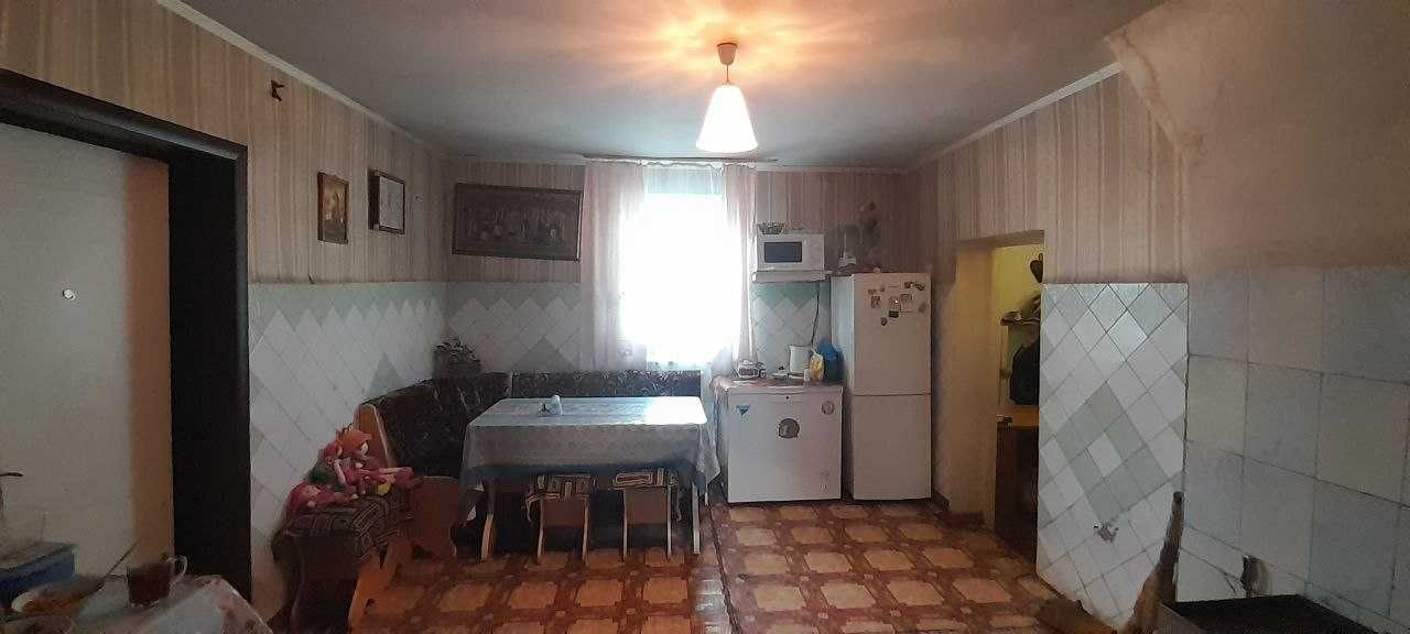 Продам 4-х комнатный ДОМ в Пришахтинске