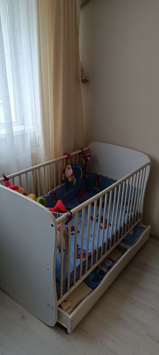 Pătuț complet bebeluș cu balansoar