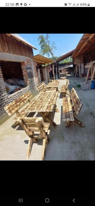 Vând mese rustice de gradina