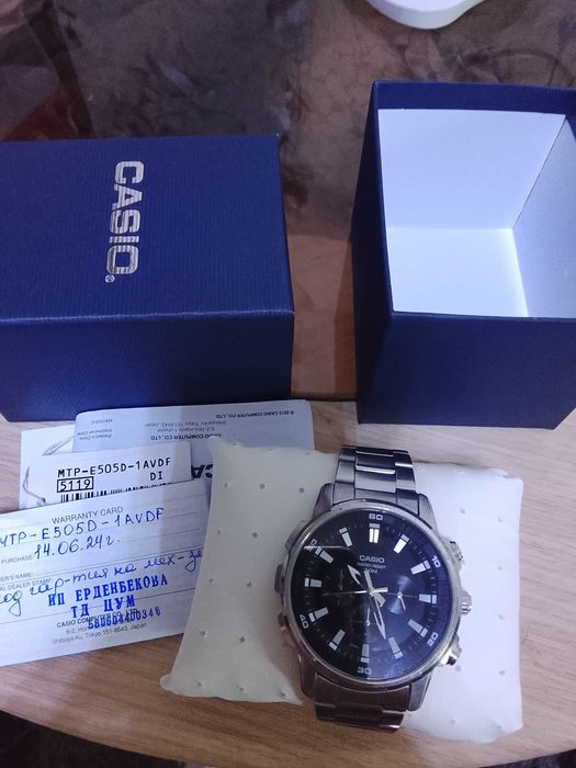 Часы Casio с документами
