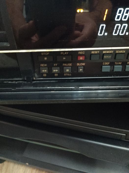 Videorecorder Sanyo made Japonia  220v și Complect
