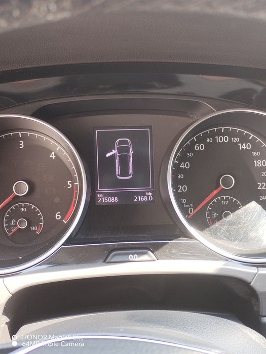 VW Touran 2.0 , 150 cp 2017 (matrix)
