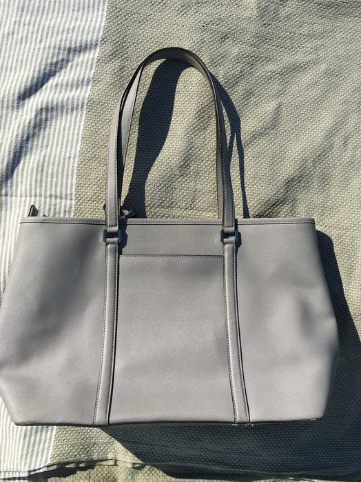 Michael Kors Jet Set кожена чанта