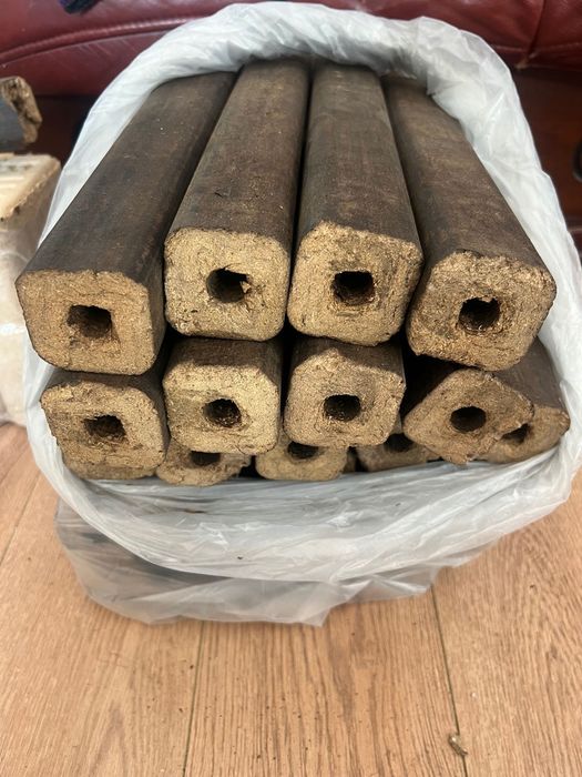 Vand brichete pini kay