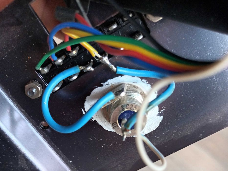 Триак  100V  20A  с радиатор