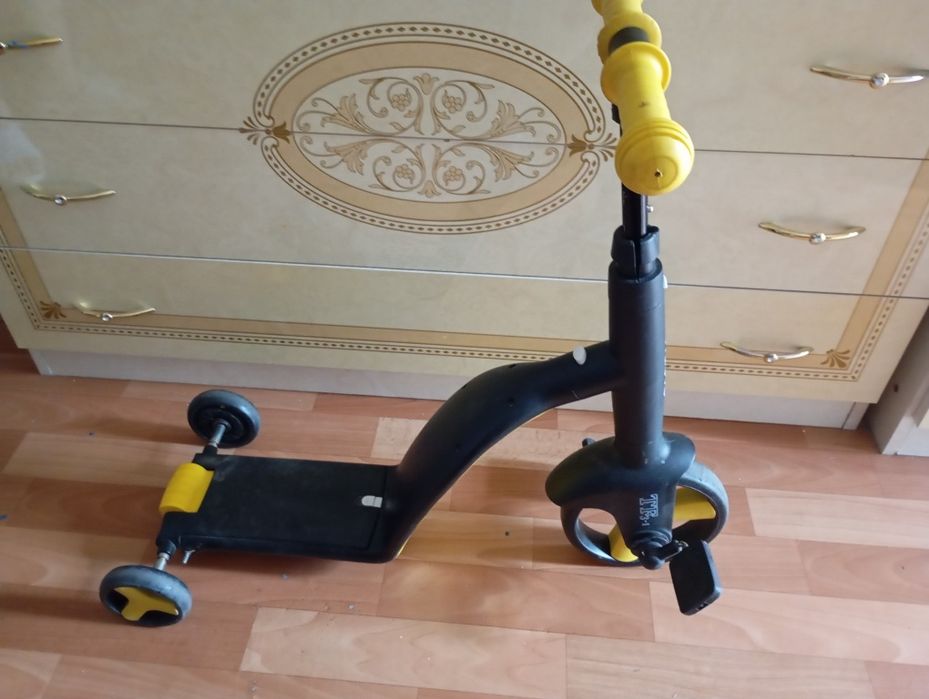 Продам детский самокат 3 в 1