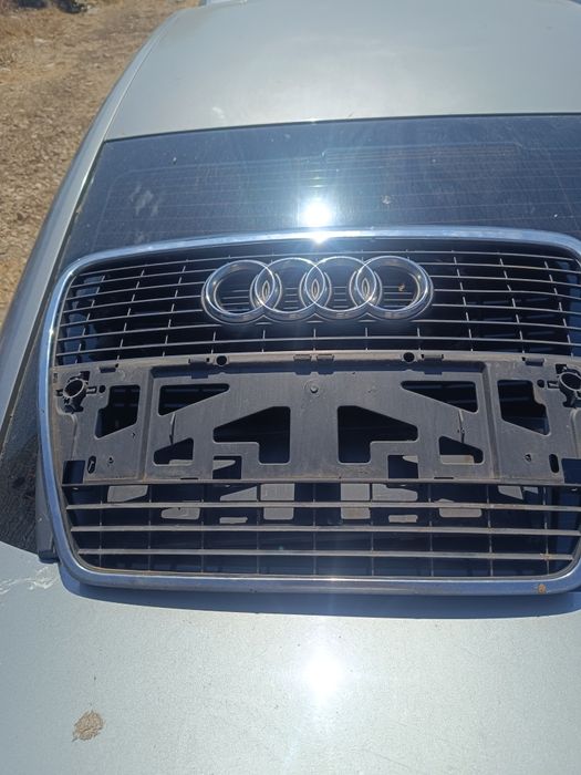 Grila fata cu senzori audi A6 C6 an 2006