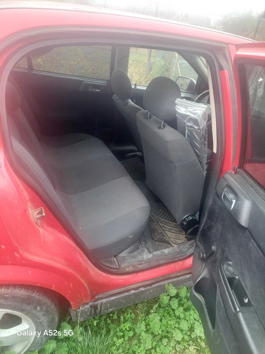 Se vinde pentru piese schimb