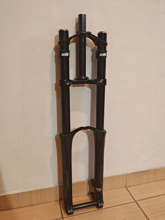 Furca downhill marzocchi  888RV 185mm