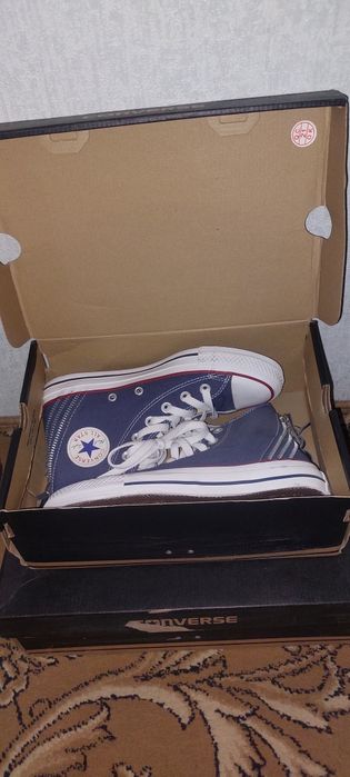 Кеды CONVERSE оригинал. Привезён из Кореи.